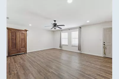 308 Oakwood Street, Chico, TX 76431 - Photo 6