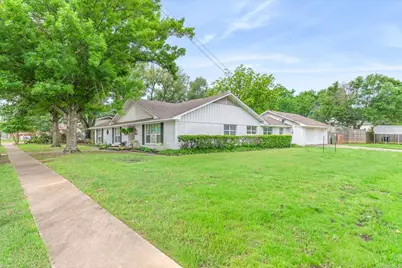 202 S Houston Street, Edgewood, TX 75117 - Photo 4