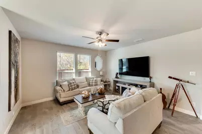 300 Clayton Street, Glenn Heights, TX 75154 - Photo 4