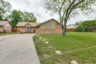 321 Campo St, Grand Prairie, TX 75051 - Photo 22