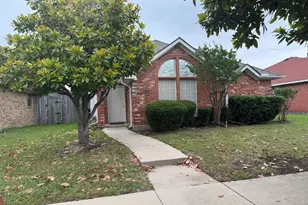 2151 Arbor Creek Dr, Carrollton, TX 75010 - Photo 1