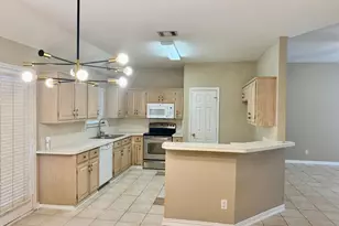 2151 Arbor Creek Dr, Carrollton, TX 75010 - Photo 8
