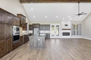 105 Carls Ct, Boyd, TX 76023 - Photo 6