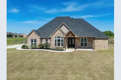 105 Carls Court, Boyd, TX 76023 - Photo 2