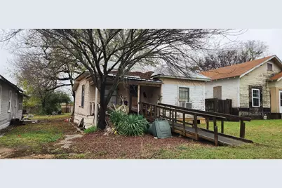 1407 E Wells Avenue, Sherman, TX 75090 - Photo 2
