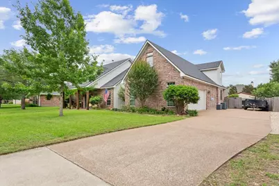 5616 Landsdown Drive, Waco, TX 76708 - Photo 2