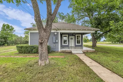 620 Washington Street, McGregor, TX 76657 - Photo 1