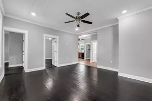 620 Washington St, McGregor, TX 76657 - Photo 4