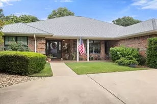 3808 Fairway Dr, Granbury, TX 76049 - Photo 4