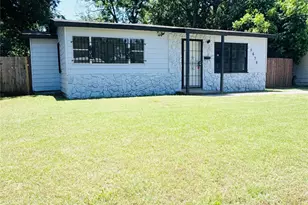 5636 Lester Granger Dr, Fort Worth, TX 76112 - Photo 2