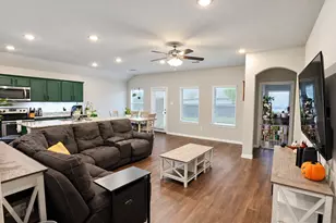 106 Cornell Ave, Farmersville, TX 75442 - Photo 4