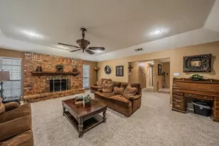 536 N Briery Rd, Irving, TX 75061 - Photo 2
