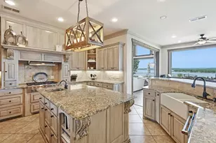 2810 French Kingston Ct, Granbury, TX 76049 - Photo 10