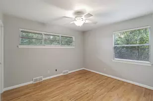 11008 Cactus Ln, Dallas, TX 75238 - Photo 10