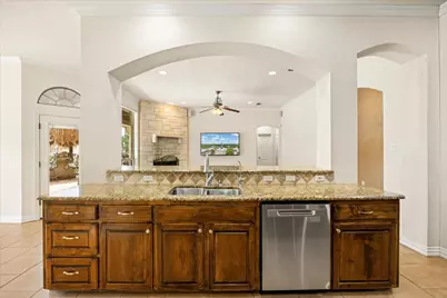 2009 Wigeon Street, Granbury, TX 76049 - Photo 10