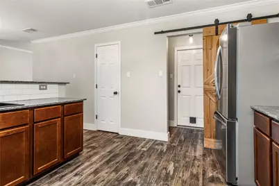 2040 Comal Street, Waco, TX 76708 - Photo 12