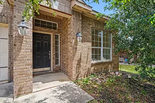 335 Quail Crossing Dr, Sanger, TX 76266 - Photo 2