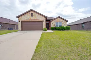 3905 Bridle Path Ln, Sanger, TX 76266 - Photo 1