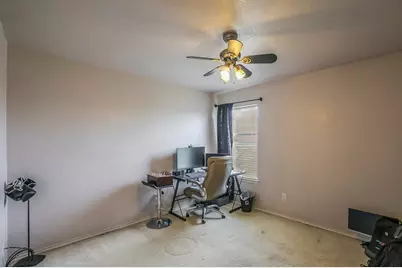 2812 N Hampton Drive, Grand Prairie, TX 75052 - Photo 18