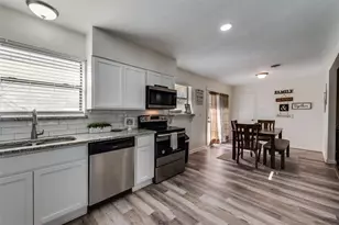 2000 Melissa St, Arlington, TX 76010 - Photo 14