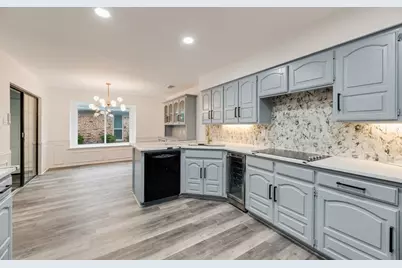 2100 Antibes Drive, Carrollton, TX 75006 - Photo 10