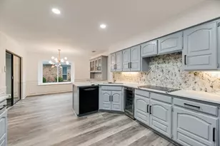 2100 Antibes Dr, Carrollton, TX 75006 - Photo 10