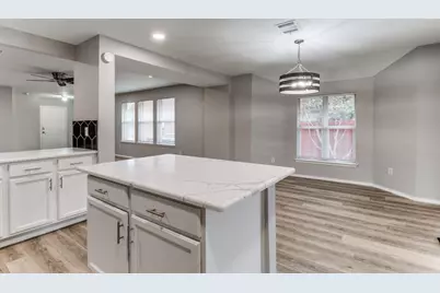 312 Oxford Drive, Roanoke, TX 76262 - Photo 6
