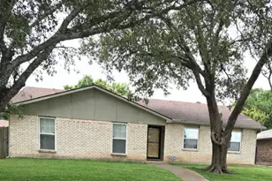 7120 Field View Ln, Dallas, TX 75249 - Photo 2