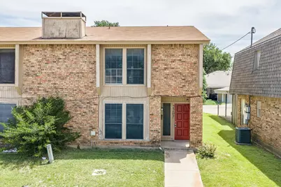 2205 Chase Court #2, Dalworthington Gardens, TX 76013 - Photo 2