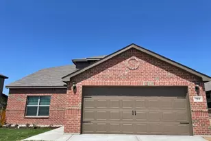 210 Drifter Dr, Newark, TX 76071 - Photo 2