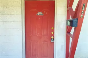 1203 Hall St, Lancaster, TX 75146 - Photo 2