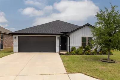 500 Adams Court, Weatherford, TX 76085 - Photo 1