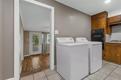 505 W Columbus Street, West, TX 76691 - Photo 10
