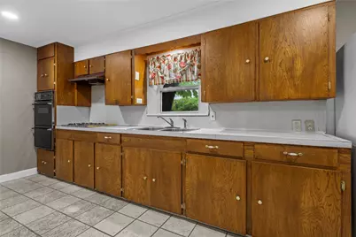 505 W Columbus Street, West, TX 76691 - Photo 8