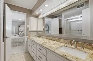 7811 Pencross Ln, Dallas, TX 75248 - Photo 28