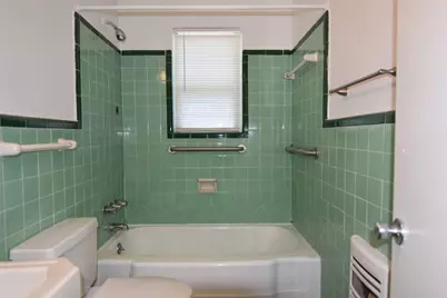 1202 Sunnyside Avenue, Cockrell Hill, TX 75211 - Photo 10
