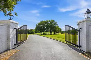 1073 Gordonville Rd, Gordonville, TX 76254 - Photo 2