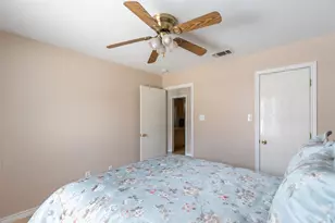 136 Nolan, Tye, TX 79563 - Photo 18