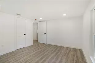 450 Hickory St, Lewisville, TX 75057 - Photo 10