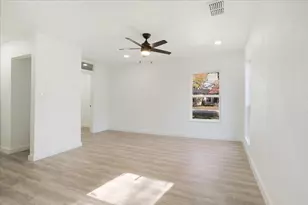 450 Hickory St, Lewisville, TX 75057 - Photo 14