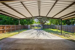 818 N Brents Ave, Sherman, TX 75090 - Photo 2