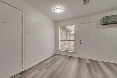 11805 Eloise Drive, Balch Springs, TX 75180 - Photo 8