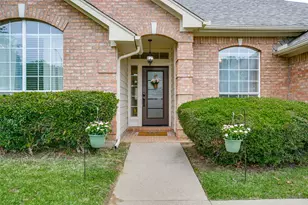 5217 Shadow Glen Dr, Grapevine, TX 76051 - Photo 2