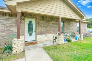 190 Emerald Dr, Weatherford, TX 76087 - Photo 2