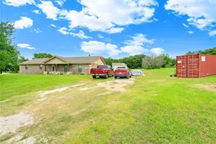 190 Emerald Dr, Weatherford, TX 76087 - Photo 4