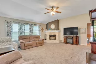 190 Emerald Dr, Weatherford, TX 76087 - Photo 6