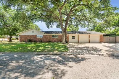 2133 Williams Place, Fort Worth, TX 76111 - Photo 4