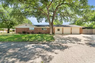 2133 Williams Pl, Fort Worth, TX 76111 - Photo 4