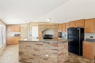 3375 S Forty Dr, Weatherford, TX 76085 - Photo 10
