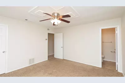 5621 Brent Drive, Haltom City, TX 76148 - Photo 12